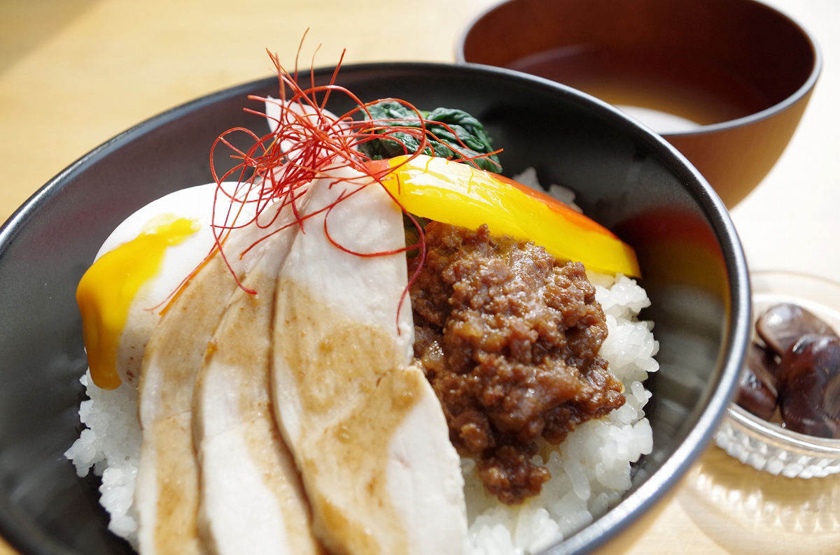 ひし お 丼 と は