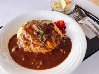 土佐ジロー卵のオムライス風カレー