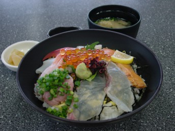 海鮮丼